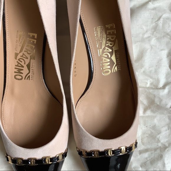 Ferragamo pump - Picture 4 of 11